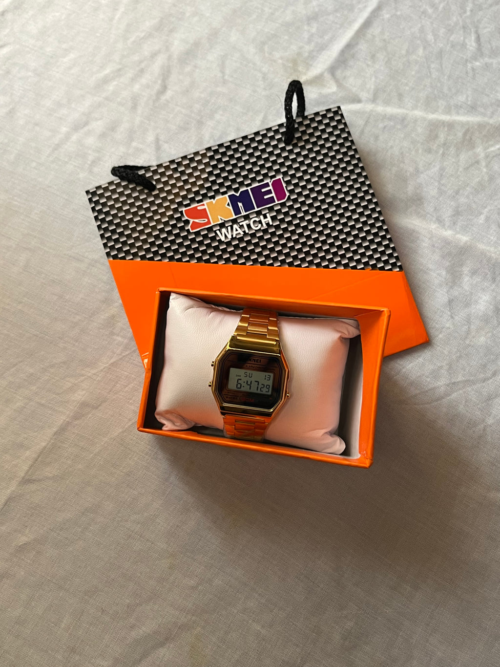 golden Skmei watch